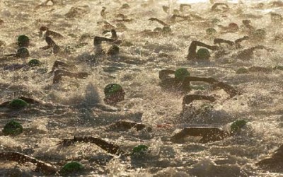 Angst vor dem Schwimmstart im offenen Gewässer? Sicherheit durch die richtige Positionierung im Feld